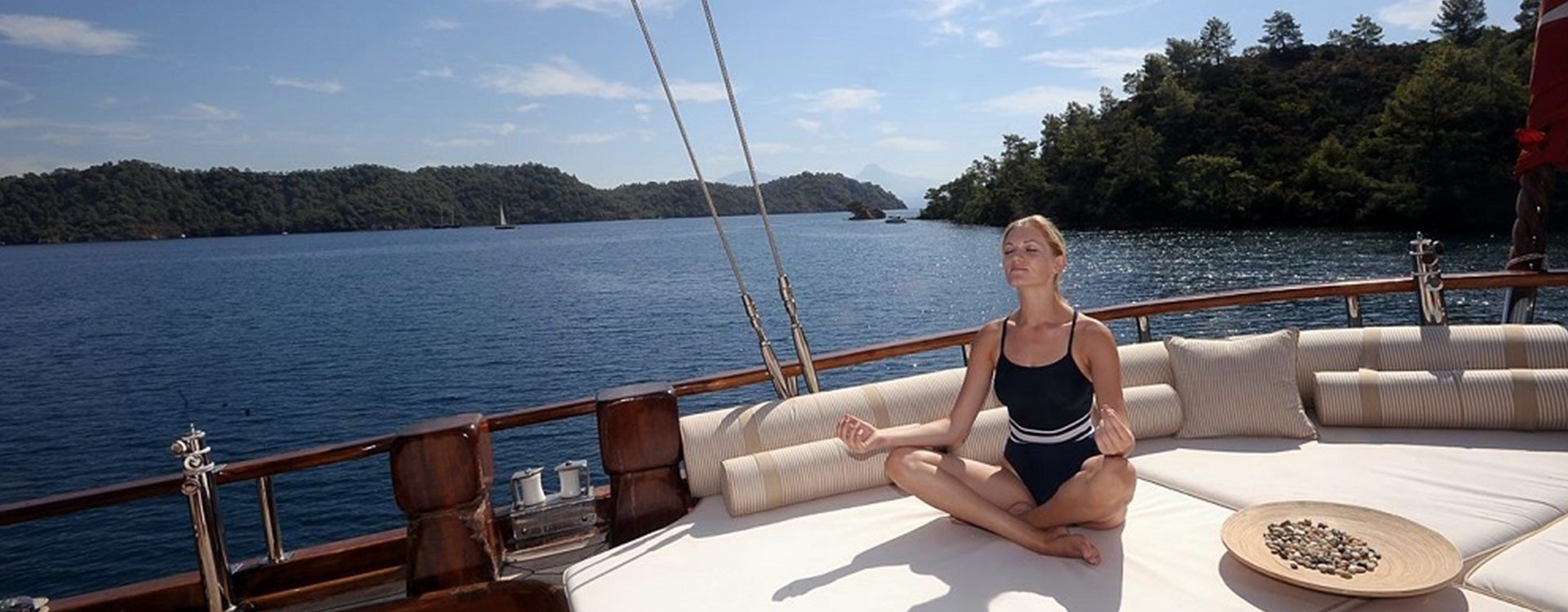Crucero de yoga y bienestar Alquiler de yates a medida