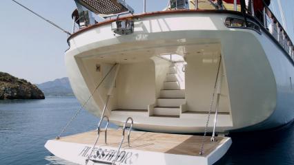 Yate de vela Alessandro