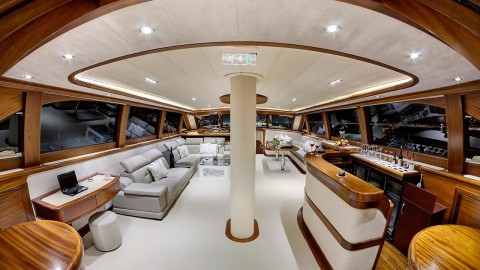 Yate de vela Alessandro
