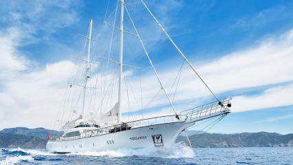 Yate de vela Alessandro