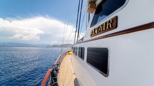 Goleta Altair 2