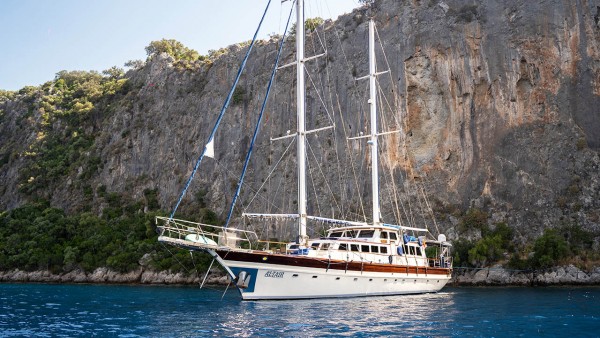 Goleta Altair 2
