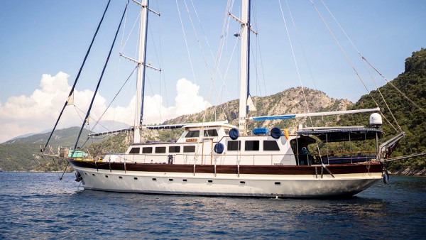 Goleta Altair 2