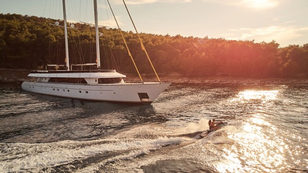 Yate de vela Anima Maris
