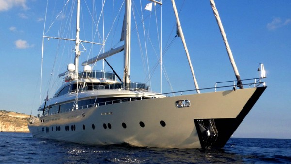 Yate de vela Aresteas