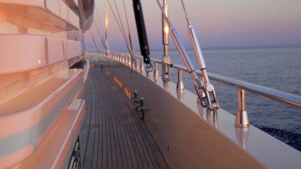 Yate de vela Aresteas
