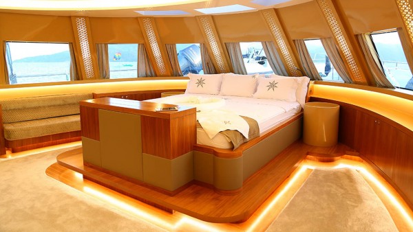 Yate de vela Aresteas