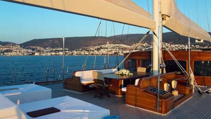 Yate de vela Aria I