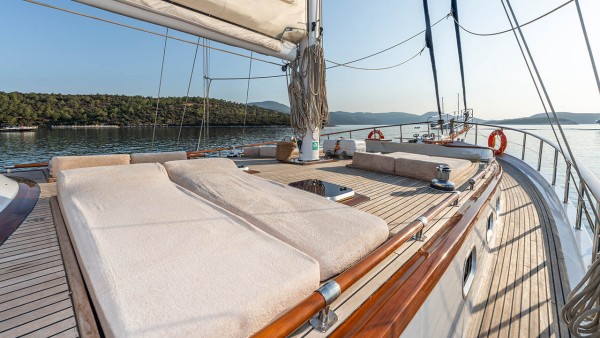 Goleta Artemis