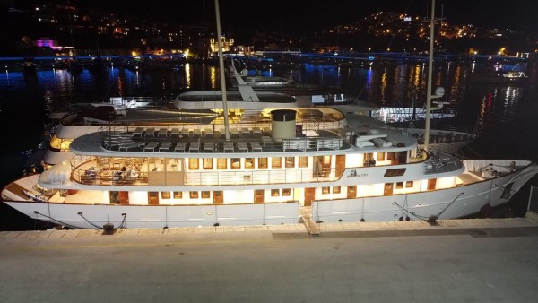 Yate de vela Bellezza
