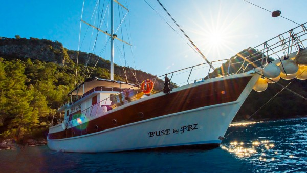 Goleta Buse By FRZ
