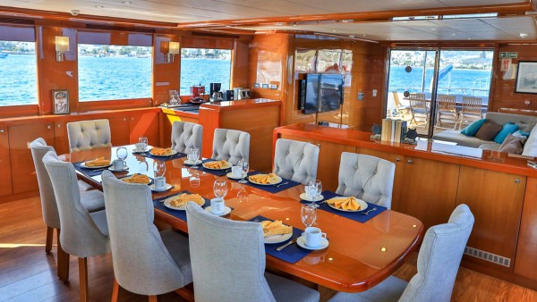 Yate de vela Canaria