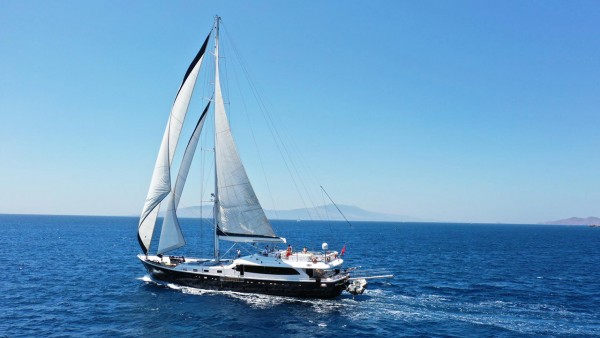 Yate de vela Canaria