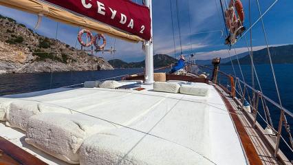 Goleta Ceyda 2