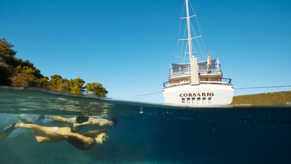 Yate de vela Corsario