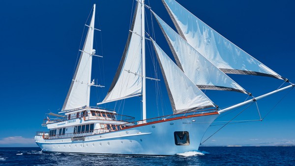 Yate de vela Corsario