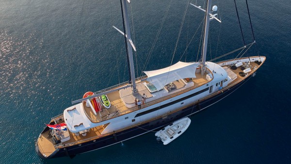 Dalmatino Yate de vela