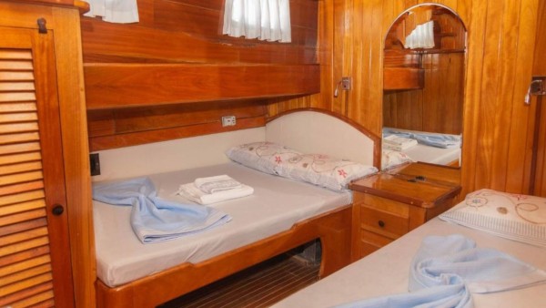 Goleta Deniz Kizi A