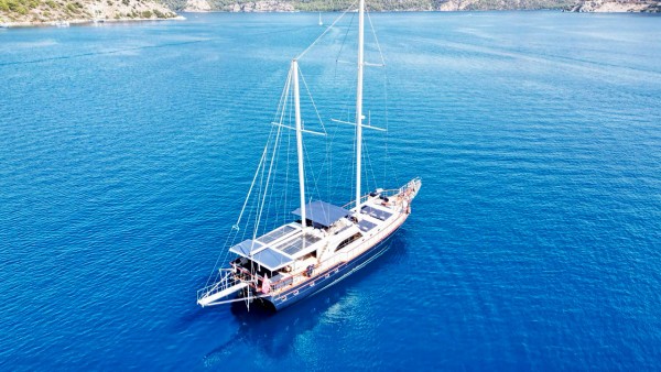 Goleta Deryam Deluxe