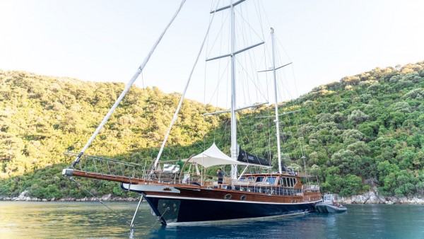 Yate de vela Emanuel