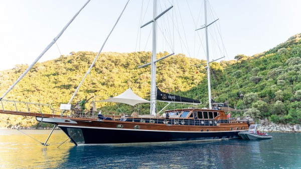 Yate de vela Emanuel
