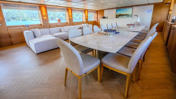 Yate de vela King of the Sea
