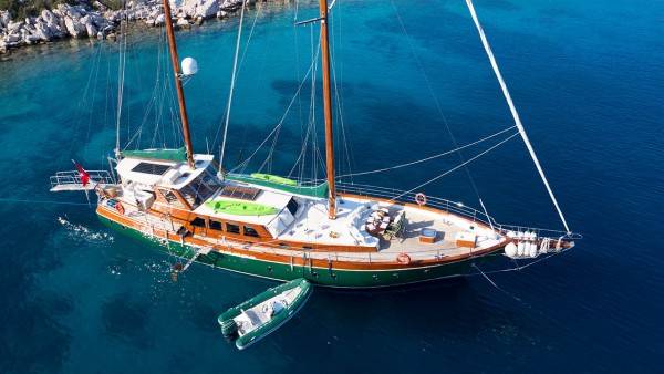 Goleta Lady Freya