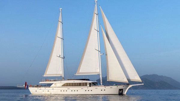 Love Story Yate de vela