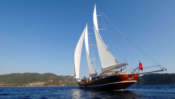 Goleta Mare Nostrum