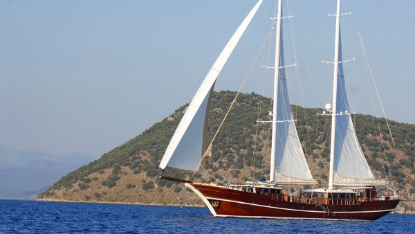 Goleta Mare Nostrum