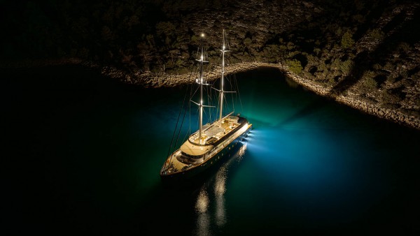 Yate de vela Maxita