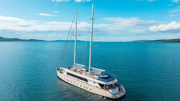 Yate de vela Maxita