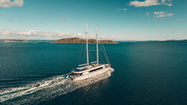 Yate de vela Maxita