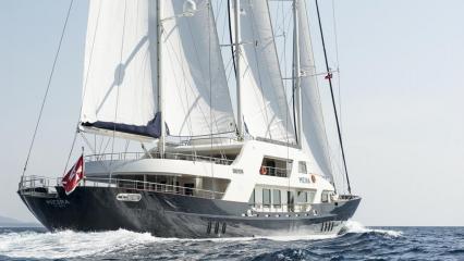 Yate de vela Meira