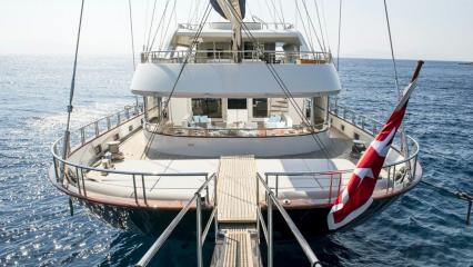 Yate de vela Meira