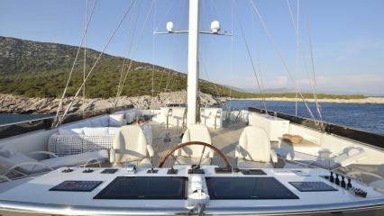 Yate de vela Meira