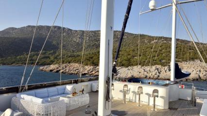 Yate de vela Meira