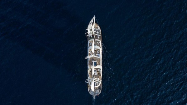 Yate de vela Meira
