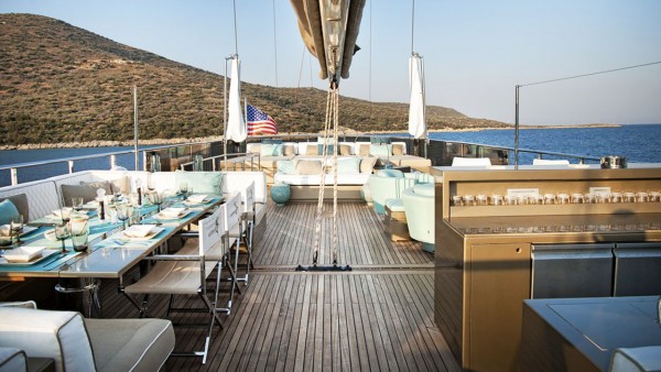 Yate de vela Mermaid