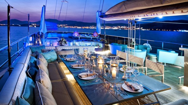 Yate de vela Mermaid