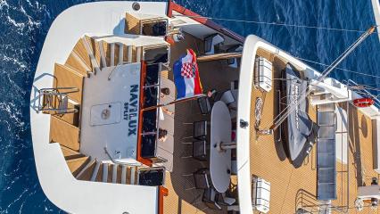 Yate de vela Navilux