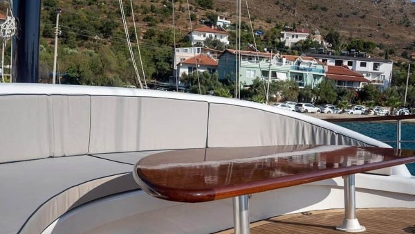 Goleta Queen Duru