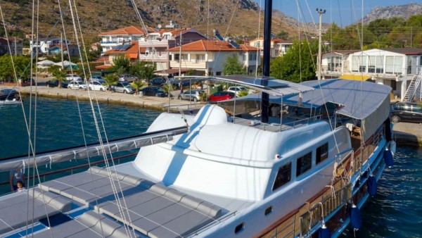 Goleta Queen Duru