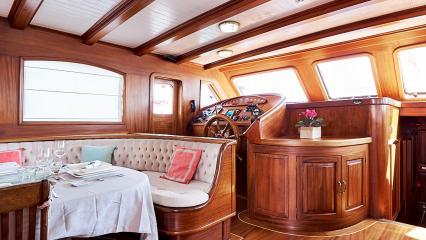Goleta Queen of Karia