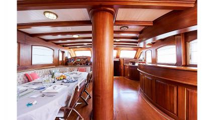 Goleta Queen of Karia