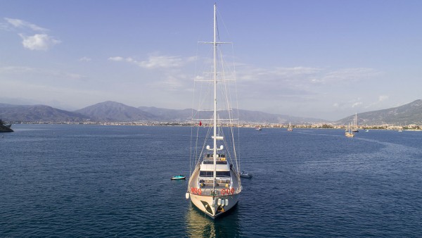 Goleta Queen of Makri