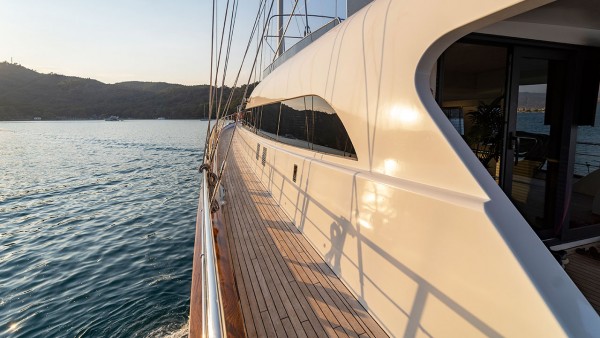 Goleta Queen of Makri