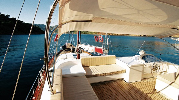 Goleta Serenity 70