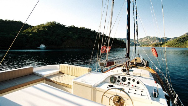 Goleta Serenity 70