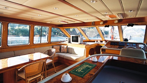 Goleta Serenity 70